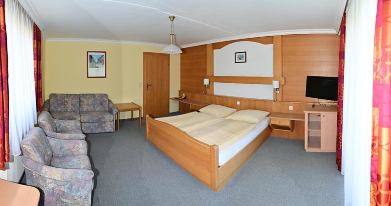 Ferienhotel Hofer Superior Штрас-им-Аттергау Экстерьер фото
